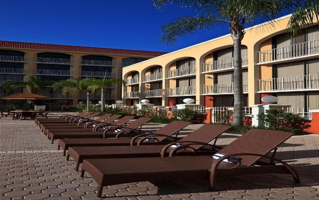 Westgate Towers Hotel Four Corners Buitenkant foto