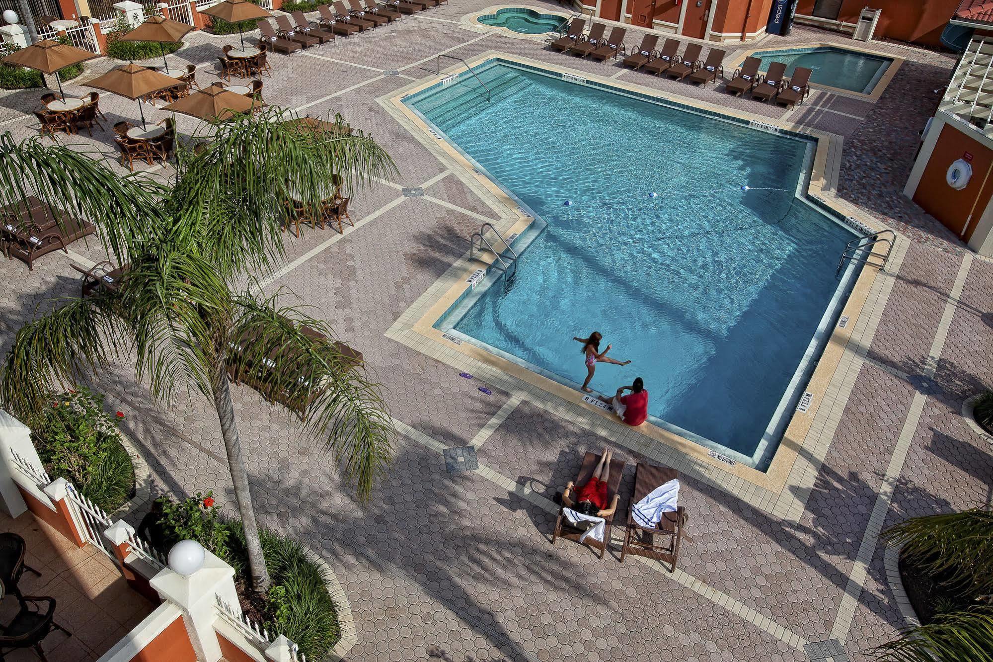 Westgate Towers Hotel Four Corners Buitenkant foto